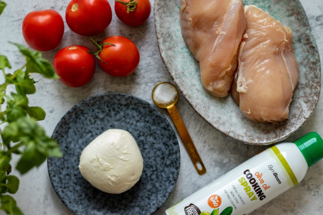 Pieczony kurczak Caprese Pieczony kurczak Caprese