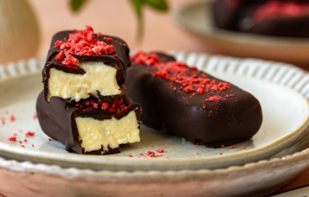 Przepis fitness: twarogowe batoniki w czekoladzie