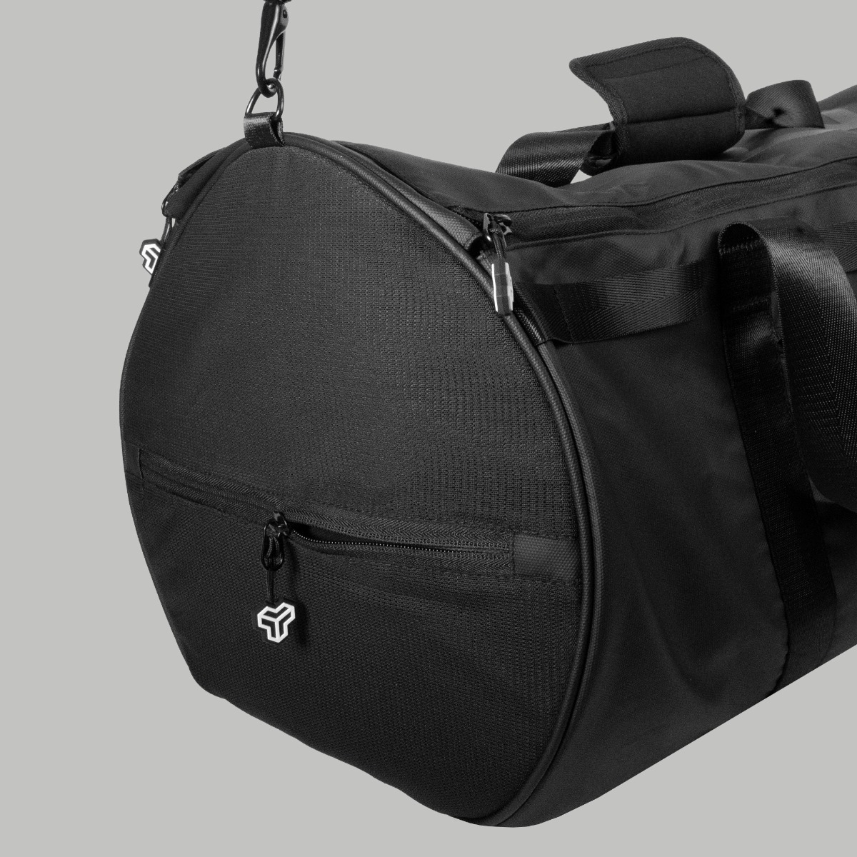 STRIX ALPHA Duffle Bag Black · záber 6
