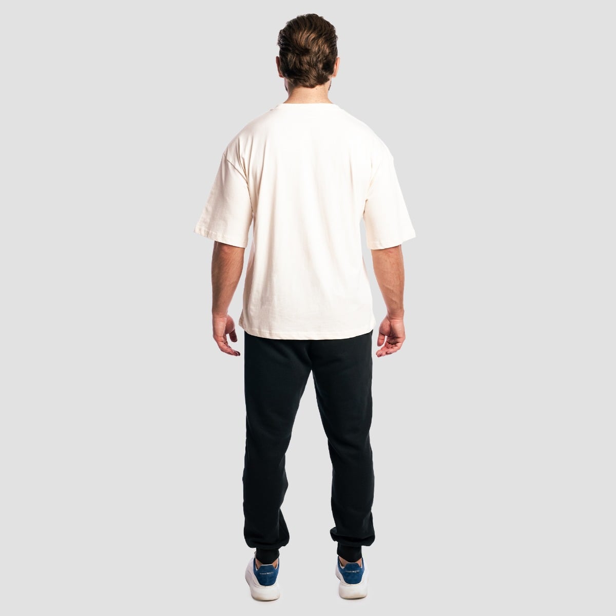 GymBeam Athletic Society Boxy T-shirt Cream - Rozmiar: XL | Kolor: Béžová | Waga: 0,304 g | Opakowanie: 70 · záber 6