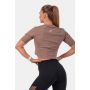 Damska koszulka Crop Top Minimalist Logo Brown – NEBBIA M