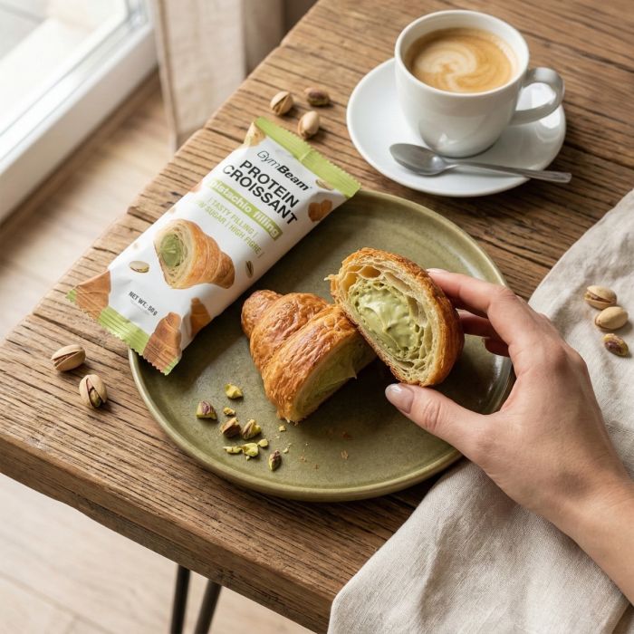 Croissant proteinowy z nadzieniem pistacjowym - GymBeam 50 g - pistacje