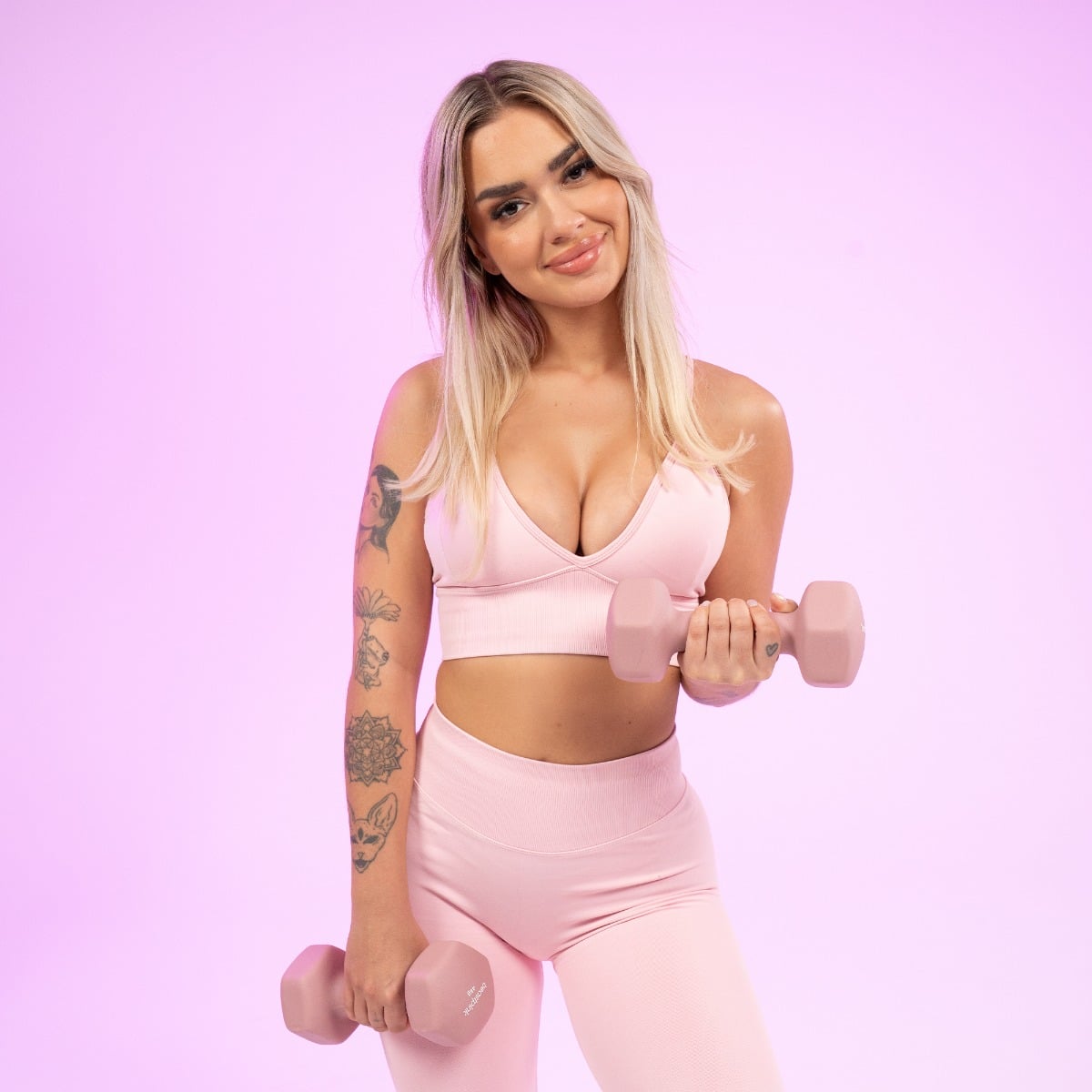 GymBeam Luma Sports Bra Baby Pink - Rozmiar: XL | Kolor: Różowy | Waga: 0,126 g | Opakowanie: 108 · záber 8
