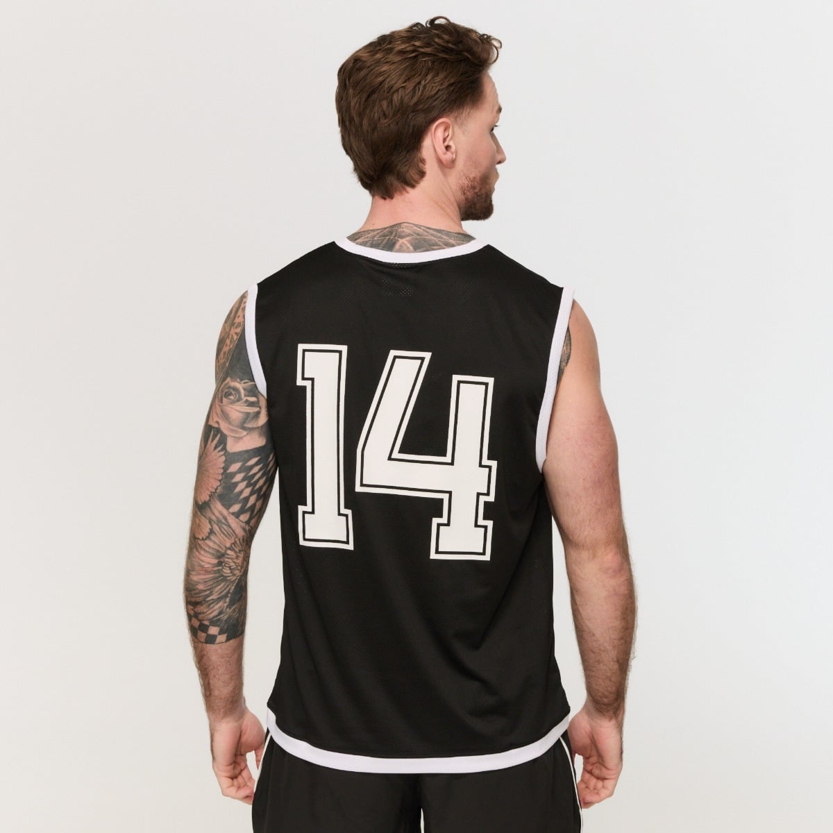 GymBeam Men‘s Varsity Tank Top Black - Rozmiar: XXL | Kolor: Czarny | Waga: 0,2 g | Opakowanie: 92 · záber 6