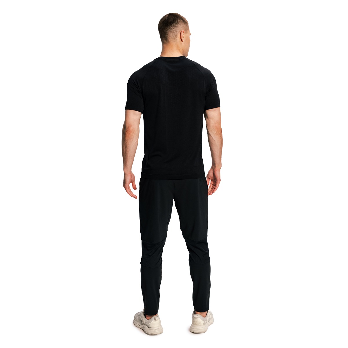 GymBeam Men‘s Pulse X Running T-shirt Black - Rozmiar: L | Kolor: Czarny | Waga: 0,2 g | Opakowanie: 70 · záber 10