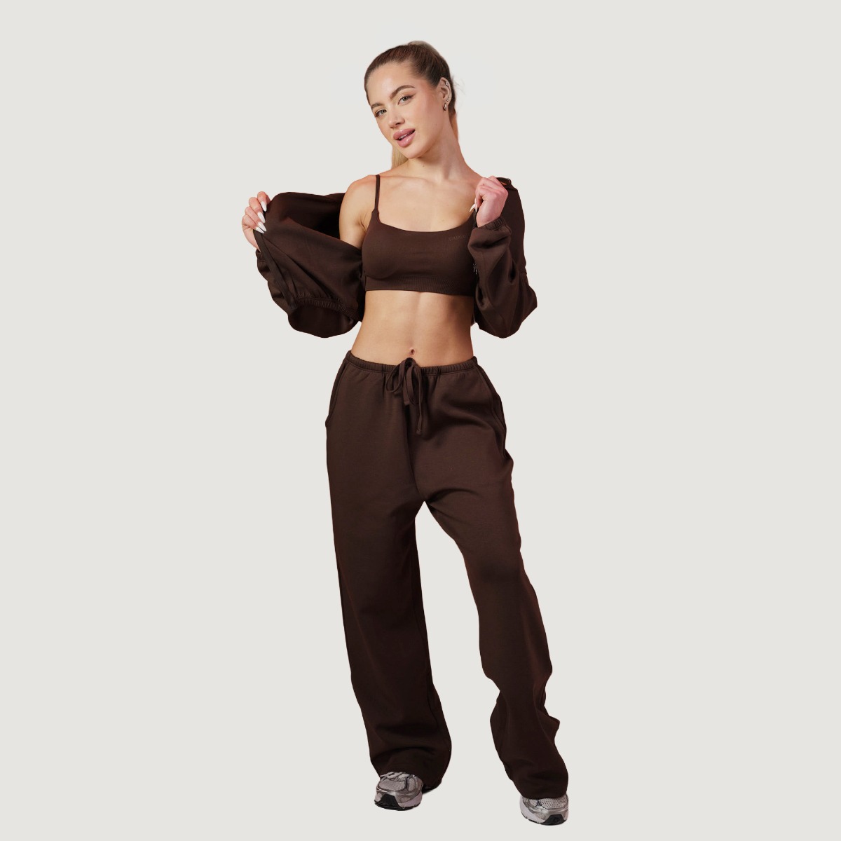 GymBeam NEO Seamless Sports Bra Mocha - Rozmiar: XS | Kolor: Brązowy | Waga: 0,091 g | Opakowanie: 123 · záber 7