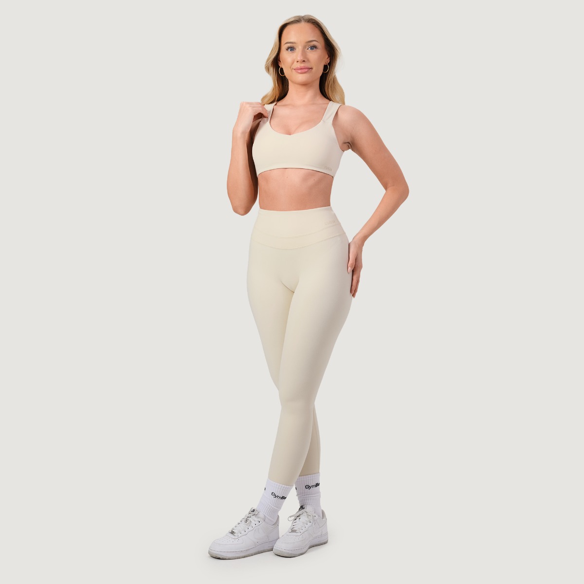 GymBeam NEO Sports Bra Almond - Rozmiar: XS | Kolor: Béžová | Waga: 0,09 g | Opakowanie: 120 · záber 7