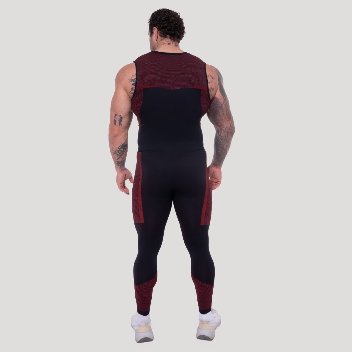 GymBeam OG1 Seamless Tanktop Black/Red - Rozmiar: XXL | Kolor: Czarny | Waga: 0,2305 g | Opakowanie: 90 · záber 7