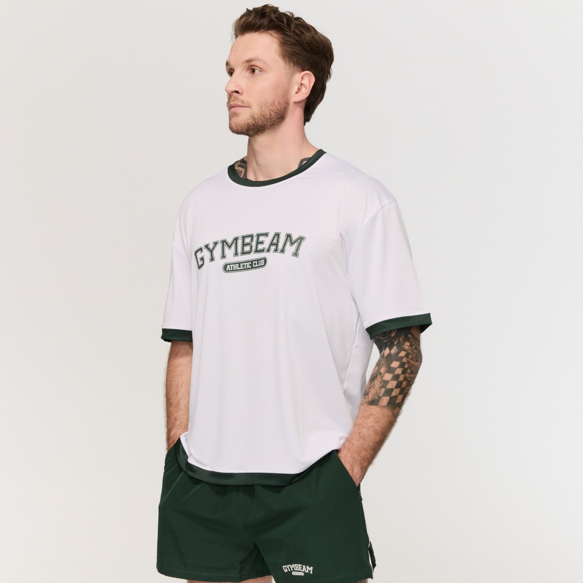 GymBeam Oversized Varsity T-Shirt White - Rozmiar: L | Kolor: Biały | Waga: 0,24 g | Opakowanie: 78 · záber 6