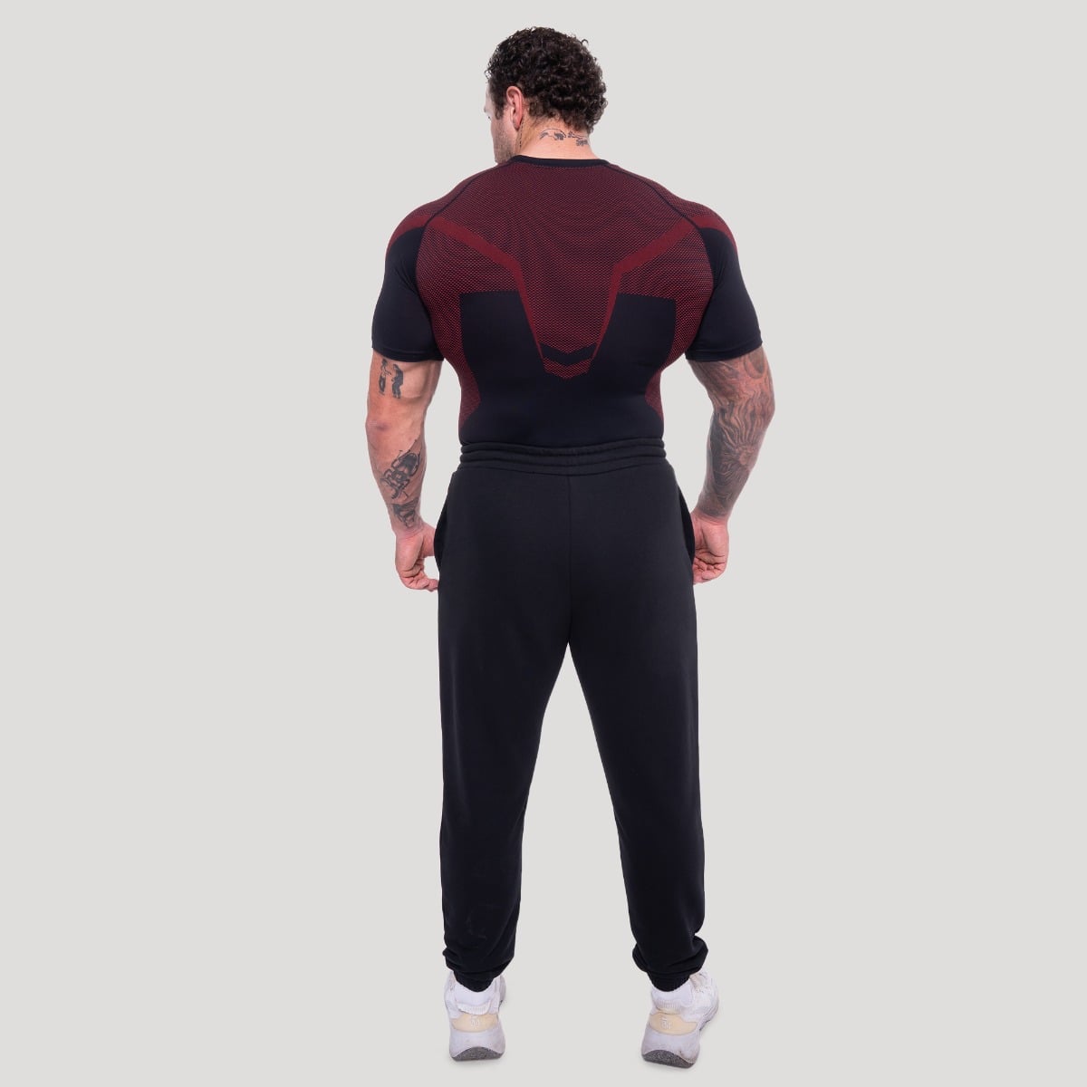 GymBeam OG1 Seamless T-shirt Black/Red - Rozmiar: M | Kolor: Czarny | Waga: 0,2289 g | Opakowanie: 85 · záber 6