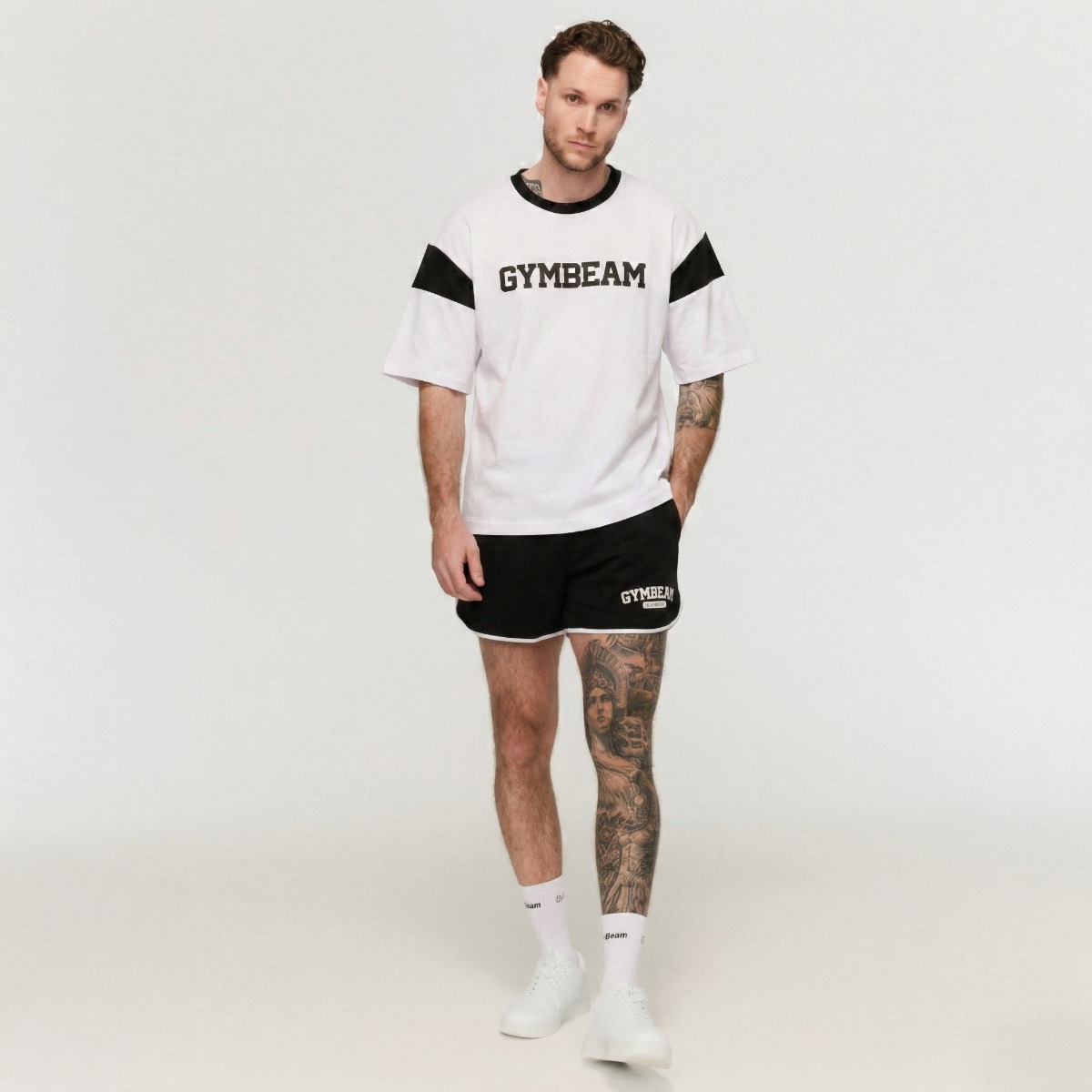 GymBeam Premium Heavyweight Varsity T-Shirt - Rozmiar: S | Kolor: Biały | Waga: 0,5912 g | Opakowanie: 23 · záber 7