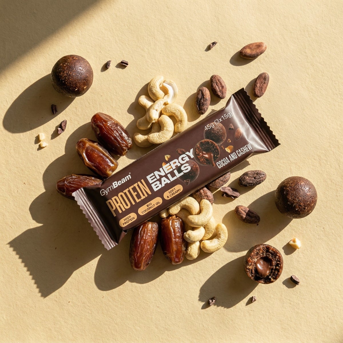 Protein energy balls - GymBeam - Smak: Truskawka wanilia | Waga: 0,045 g | Opakowanie: 45 g · záber 6