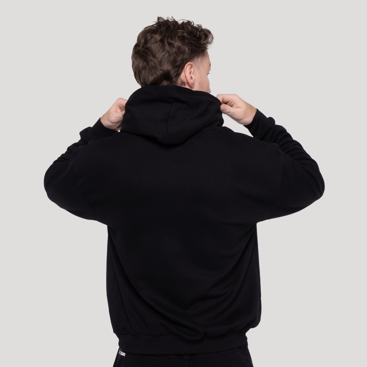 Bluza z kapturem Thorn Black - GymBeam
