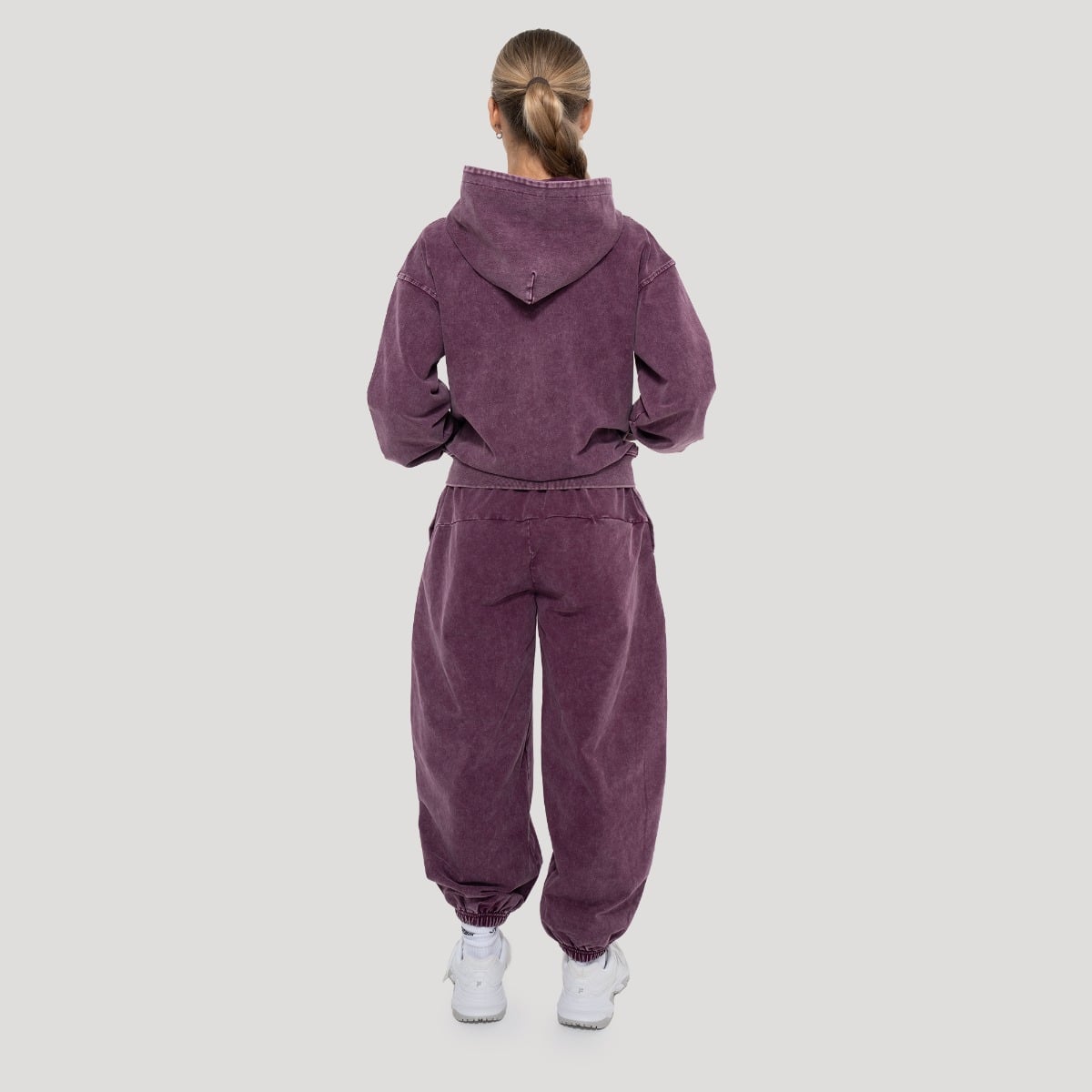 GymBeam Women‘s Abyss Hoodie Raisin - Rozmiar: XL | Kolor: Fioletowy | Waga: 0,75 g | Opakowanie: 26 · záber 6