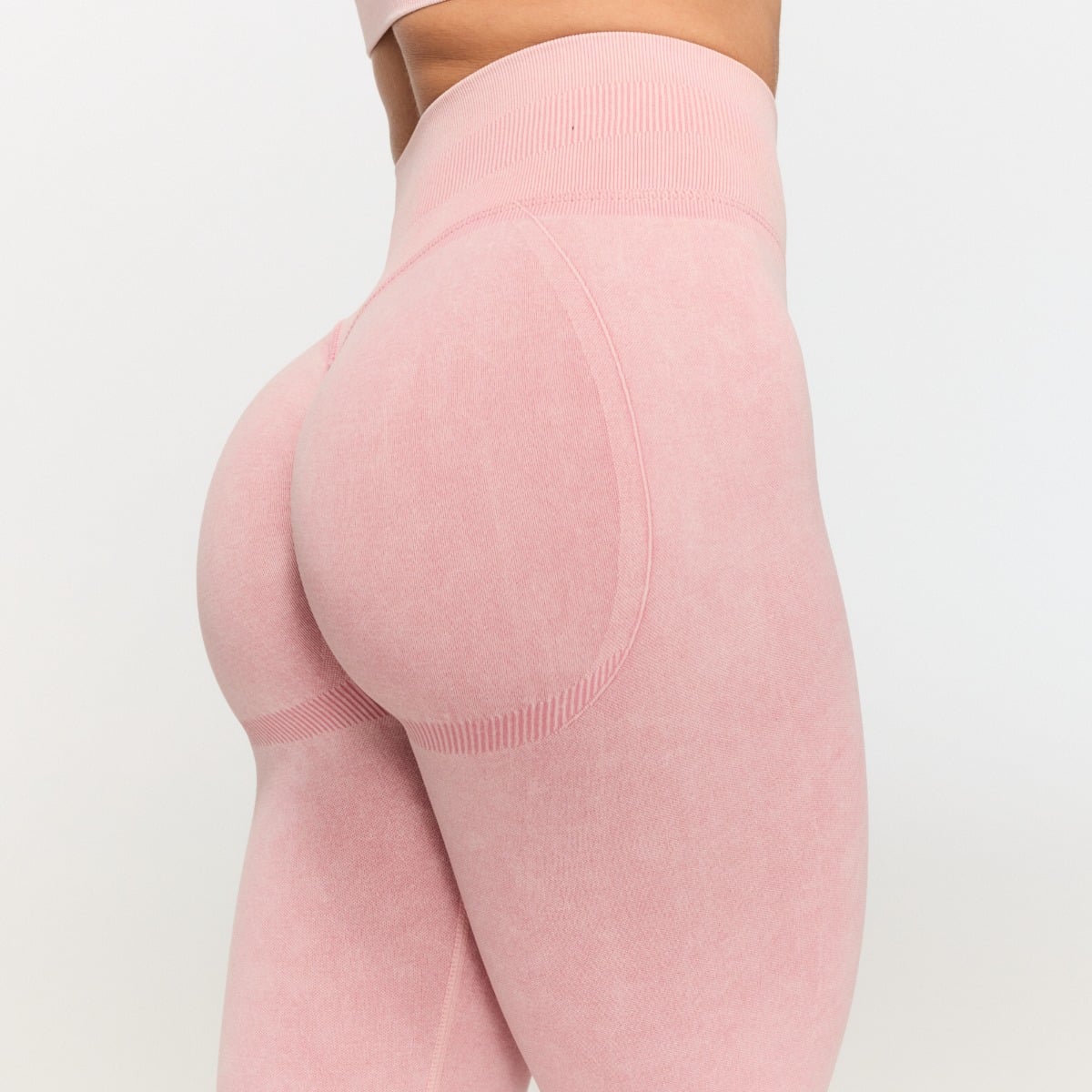 Damskie legginsy bezszwowe Fierce Baby Pink - GymBeam