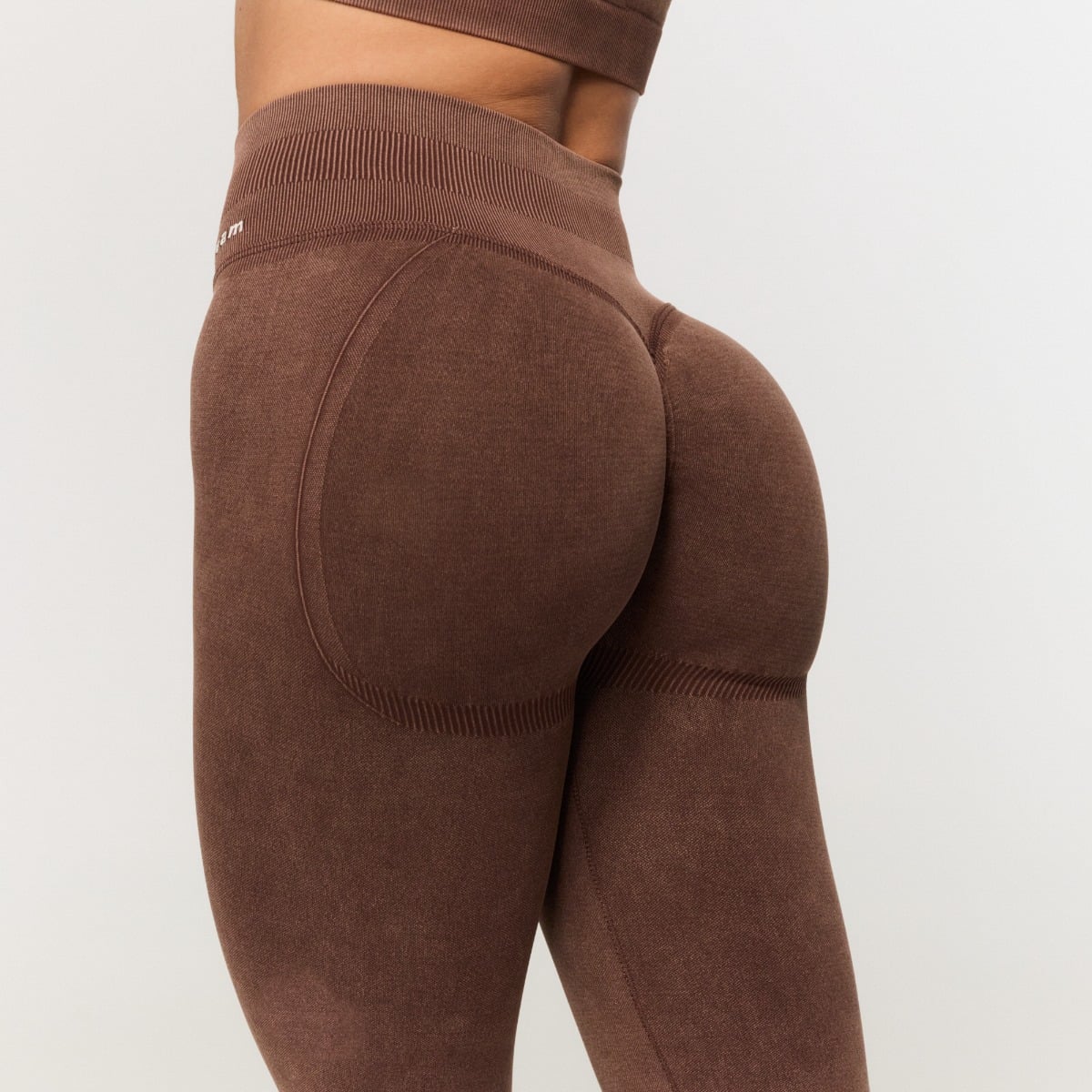 Damskie spodnie bezszwowe Fierce Brown - GymBeam