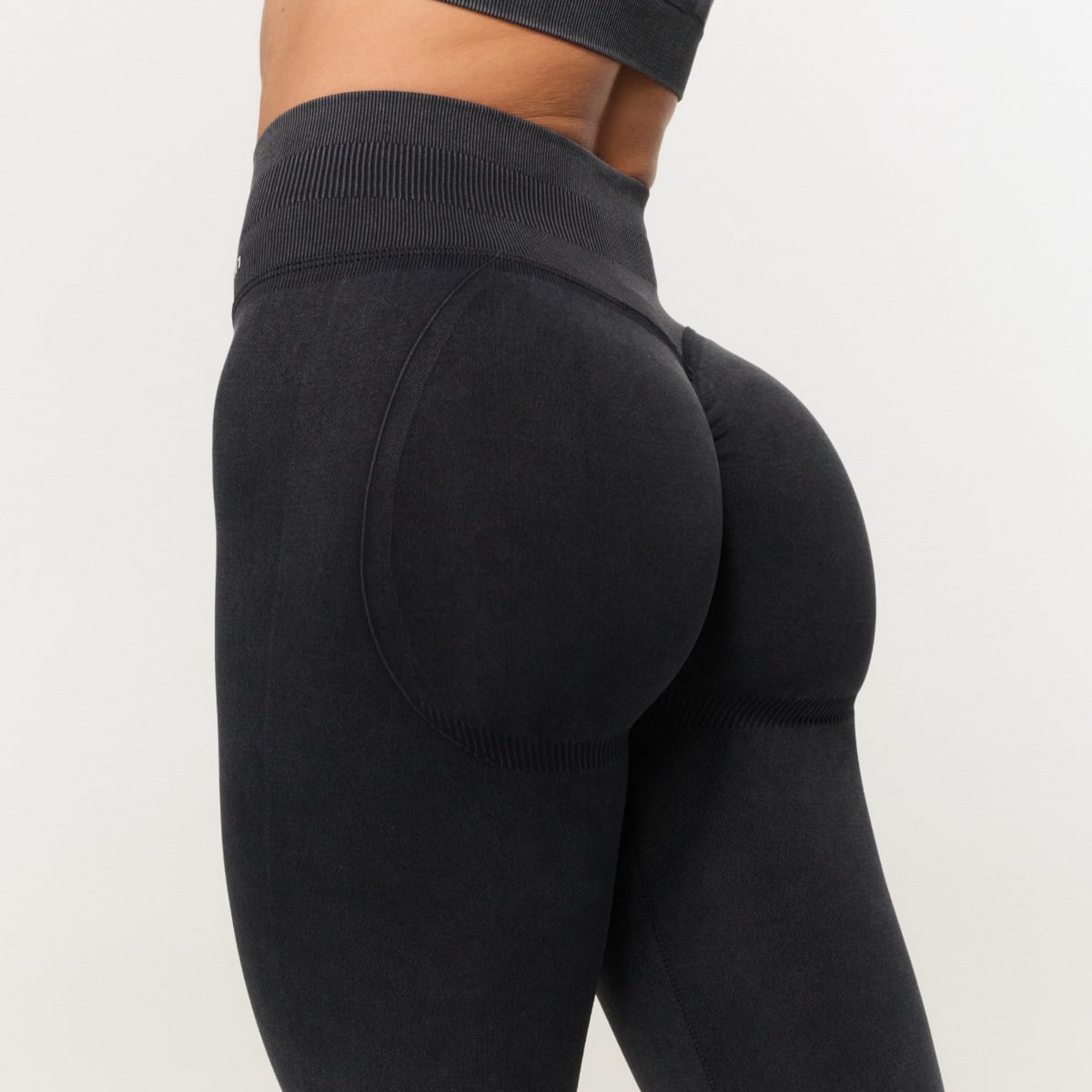 Damskie spodnie bezszwowe Fierce Dark Grey - GymBeam