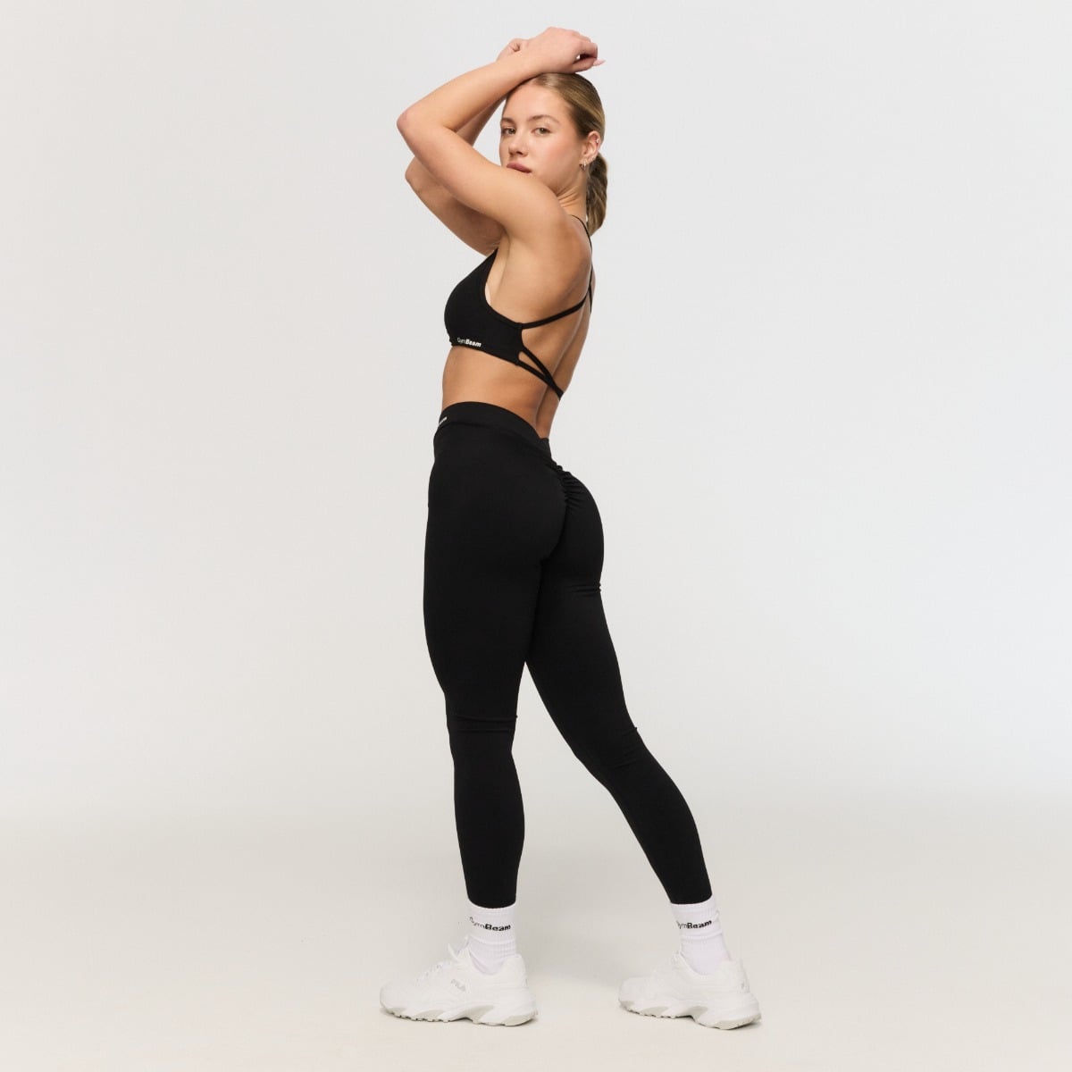 GymBeam Women‘s Fierce V-back Leggings Black - Rozmiar: XXL | Kolor: Czarny | Waga: 0,182 g | Opakowanie: 110 · záber 6