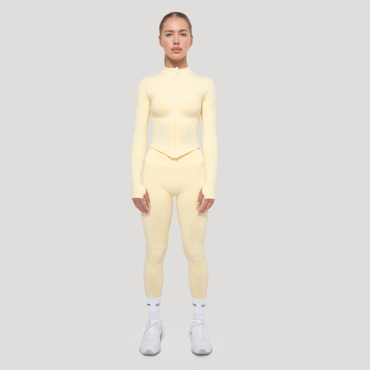 GymBeam Women‘s Luma Sports Top Butter Yellow - Rozmiar: L | Kolor: Żółty | Waga: 0,267 g | Opakowanie: 90 · záber 7