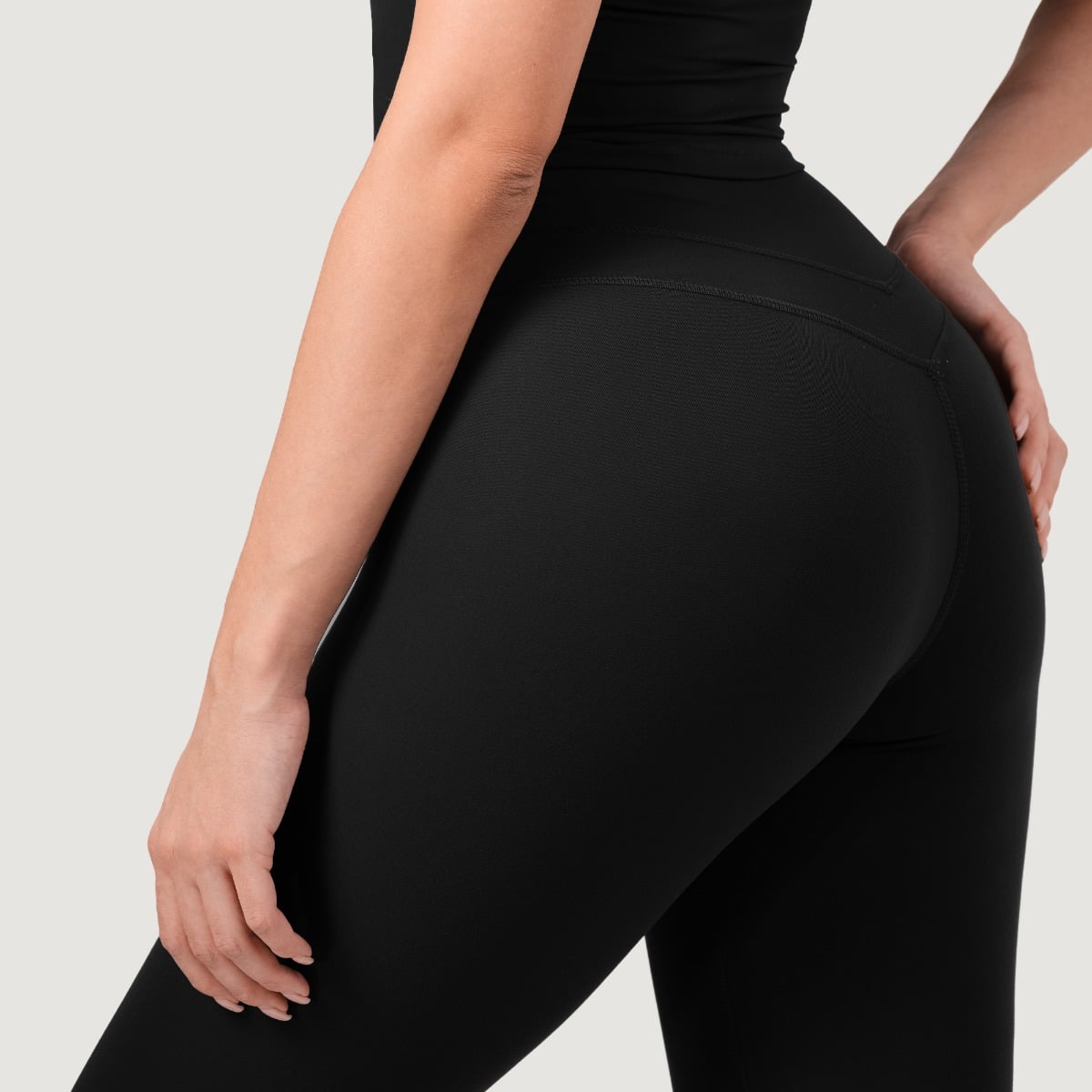 Damskie legginsy NEO Black - GymBeam