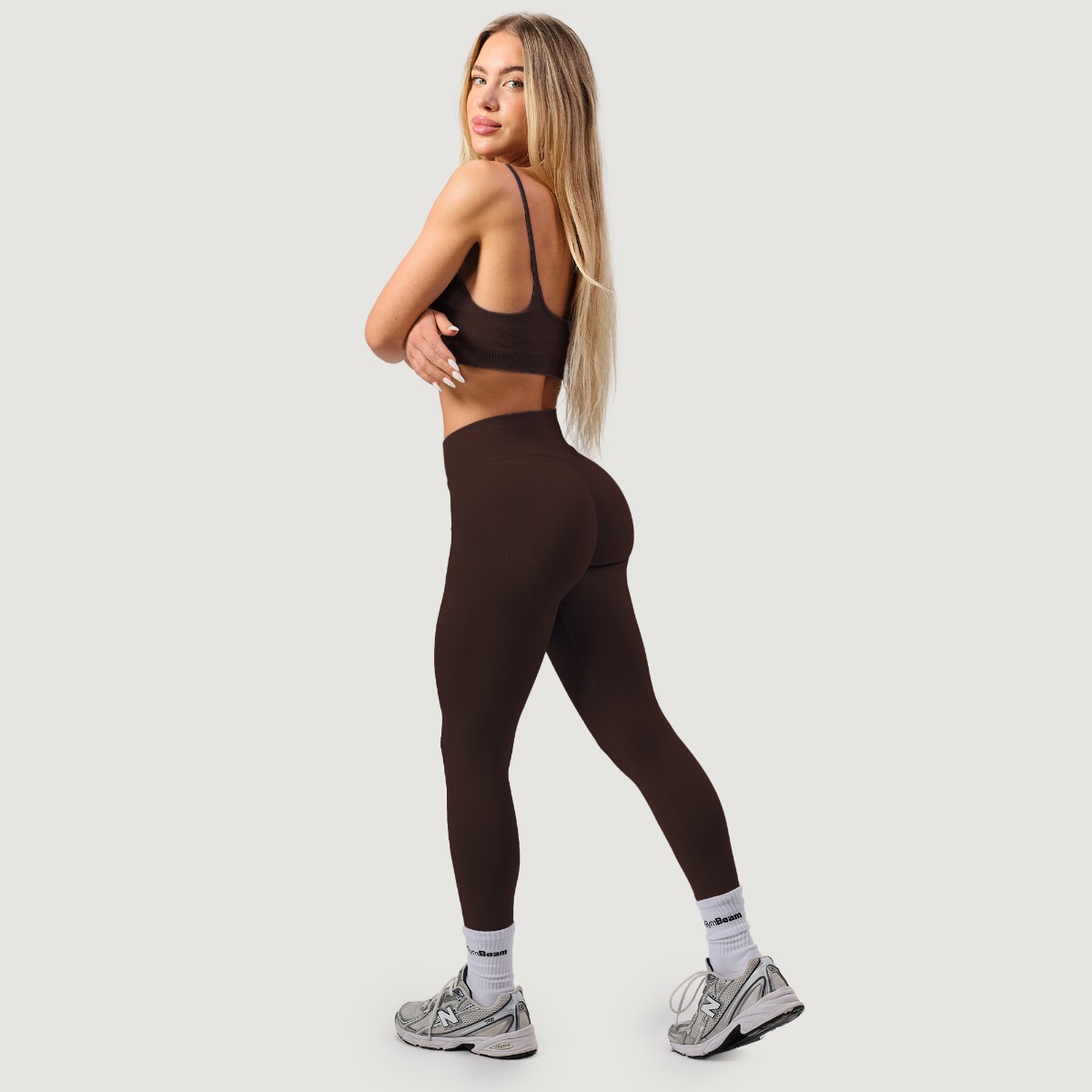 GymBeam Women‘s NEO Seamless Leggings Mocha - Rozmiar: XS | Kolor: Brązowy | Waga: 0,209 g | Opakowanie: 102 · záber 6