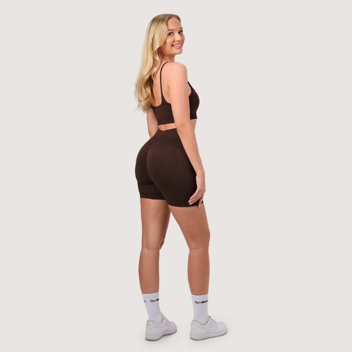 GymBeam Women‘s NEO Seamless Shorts Mocha - Rozmiar: XS | Kolor: Brązowy | Waga: 0,132 g | Opakowanie: 120 · záber 8