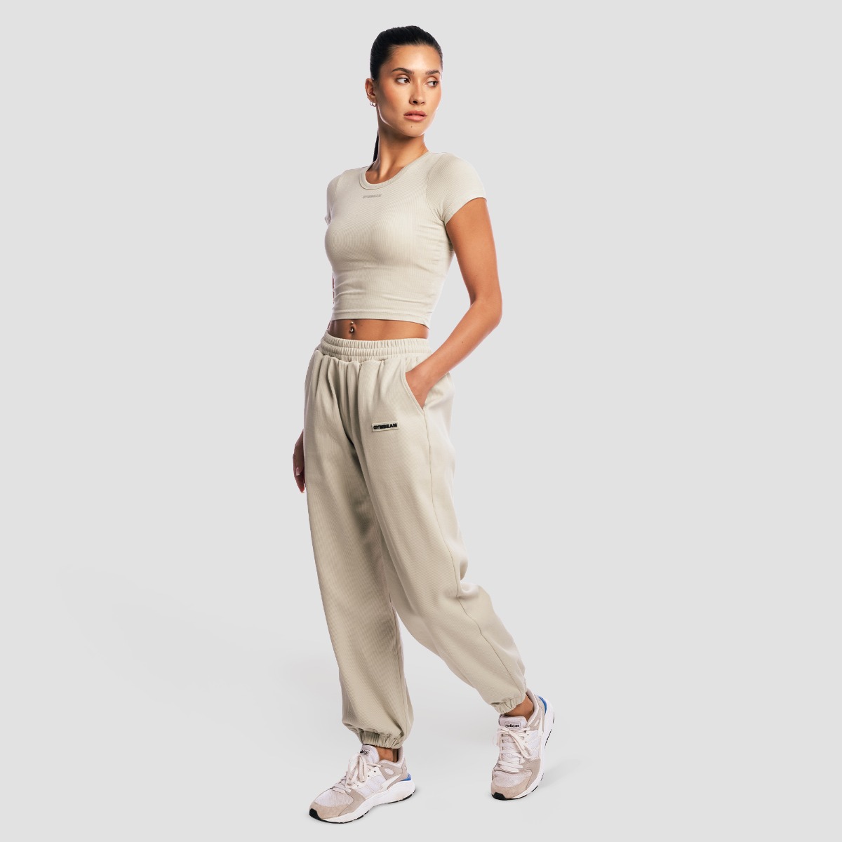 GymBeam Women‘s Aura Joggers Grey - Rozmiar: XL | Kolor: Szary | Waga: 0,67 g | Opakowanie: 20 · záber 6