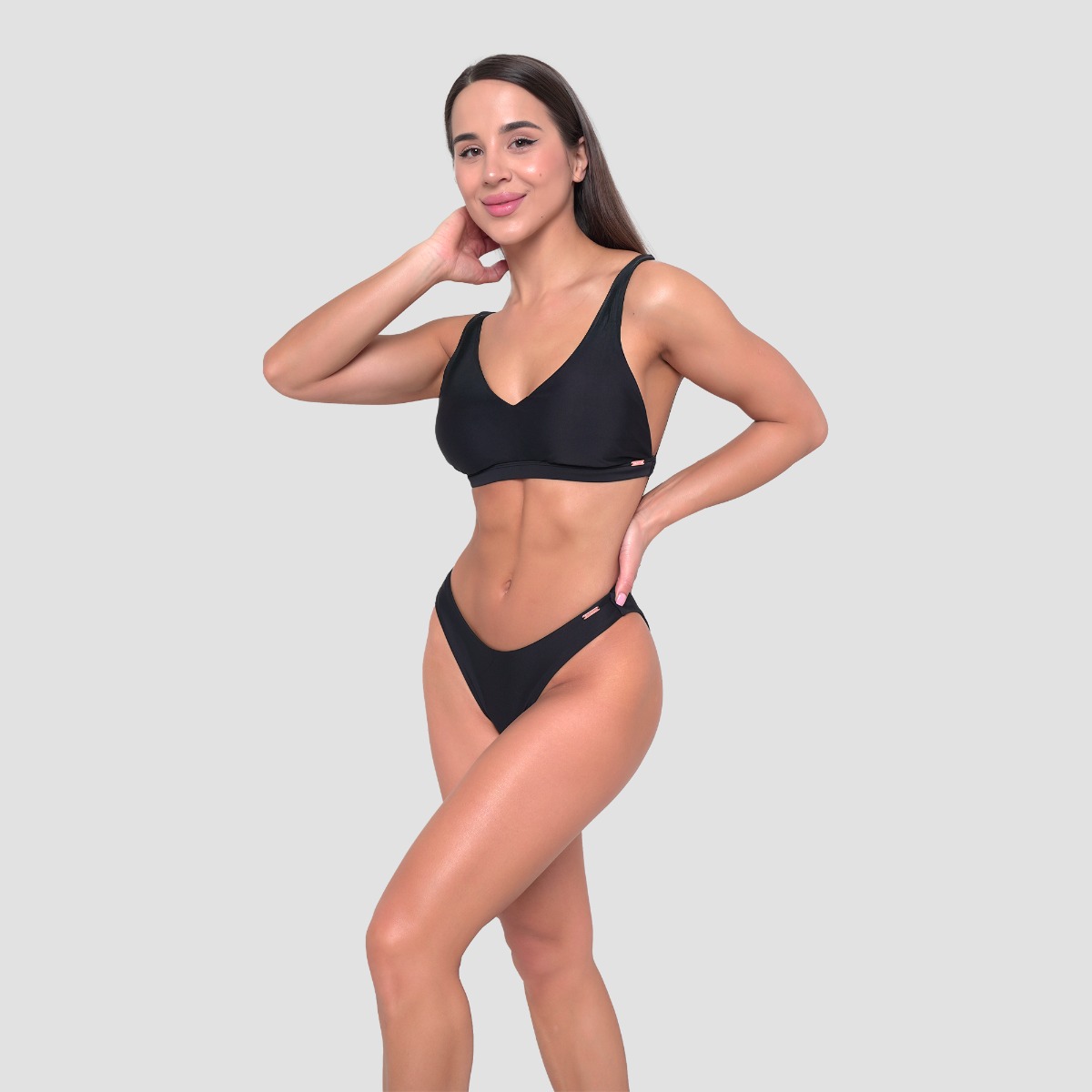 GymBeam Women‘s Sports Bikini Top Black - Rozmiar: M | Kolor: Czarny | Waga: 0,07 g · záber 6